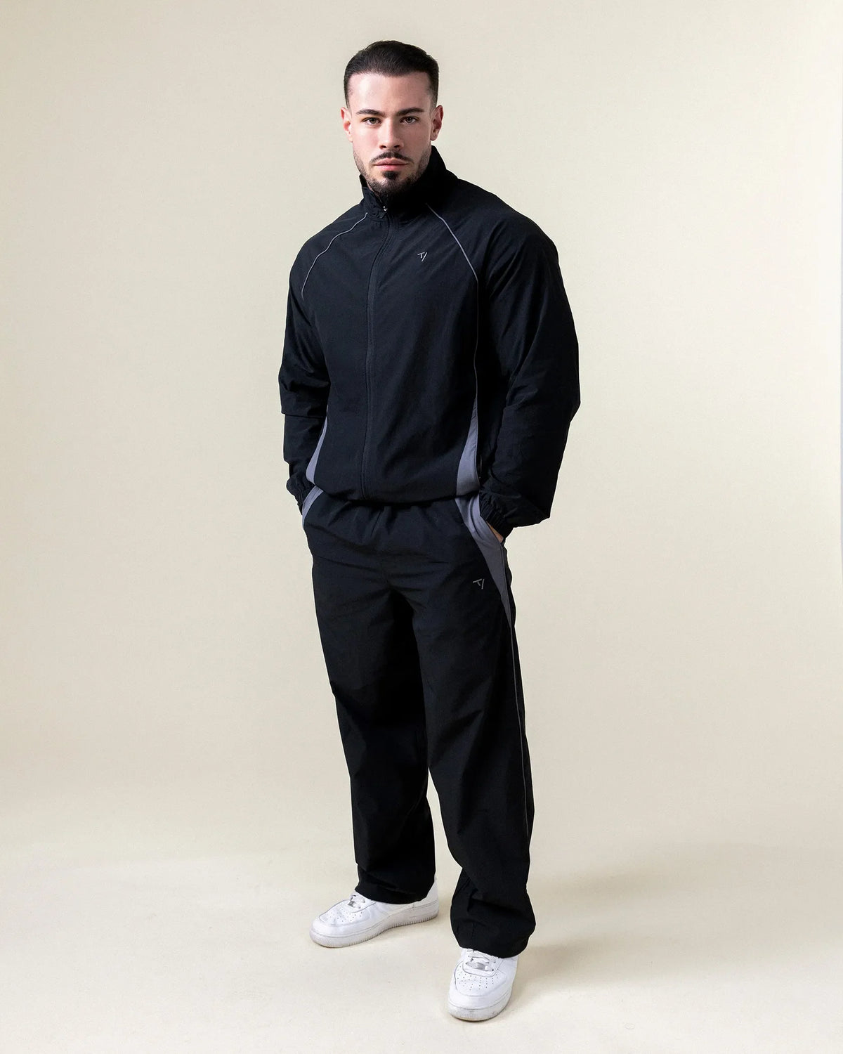 Pantalon à jambe droite Track « noir »