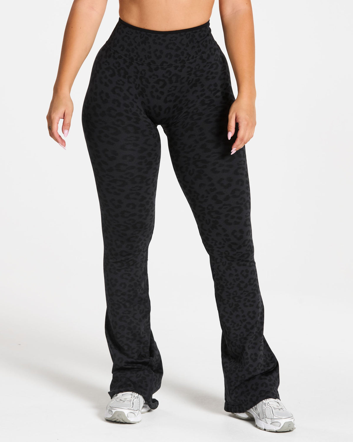 Legging évasé standard Sculpt Scrunch Contrastline « Léopard noir »