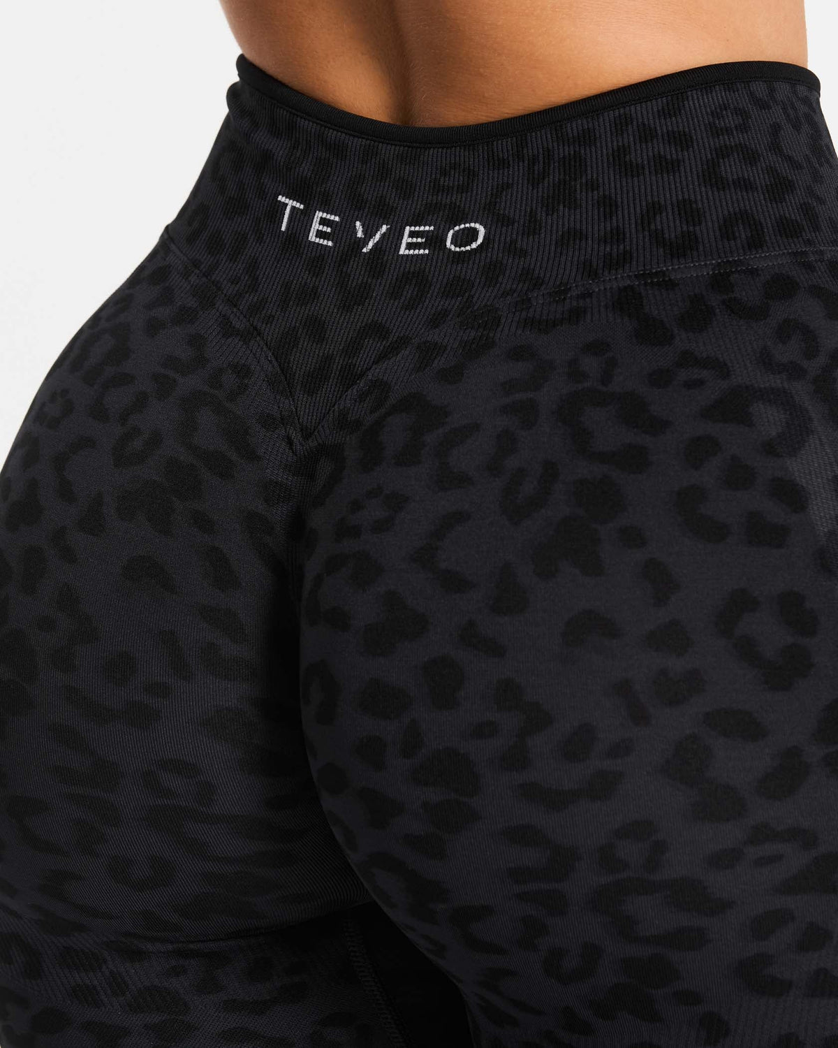 Legging évasé standard Sculpt Scrunch Contrastline « Léopard noir »