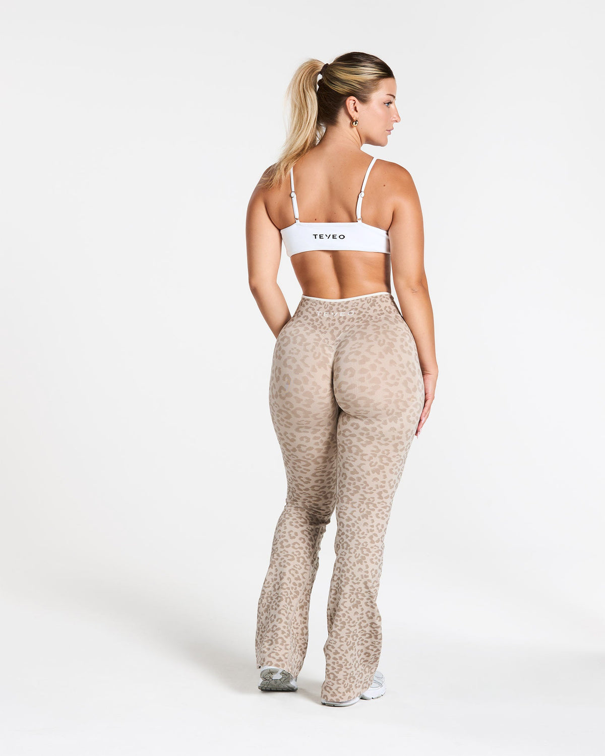 Legging évasé à coupe longue Sculpt Scrunch Contrastline « Léopard Cream »